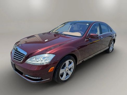 Used 2013 Mercedes-Benz S 550 4MATIC image 9