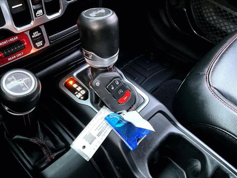 Used 2021 Jeep Wrangler Unlimited Rubicon image 30