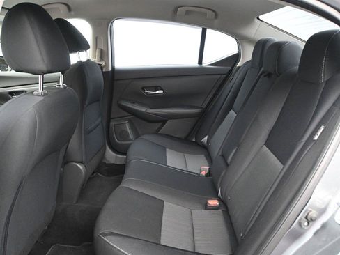 Used 2021 Nissan Sentra SV FWD image 8