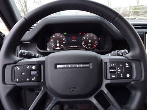 New 2025 Land Rover Defender 110 S image 25