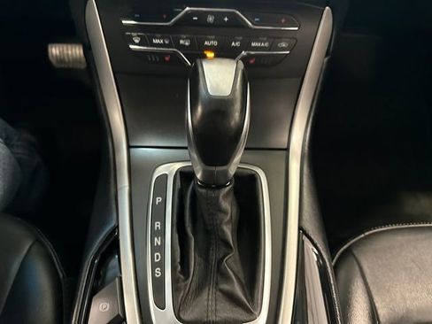 Used 2017 Ford Edge SEL w/ Equipment Group 201A image 26