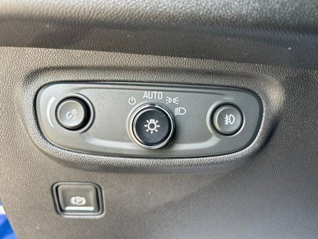 Used 2022 GMC Terrain SLT w/ Infotainment Package II FWD image 19