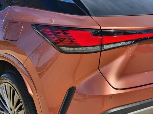 Used 2023 Lexus RX 350 FWD image 5