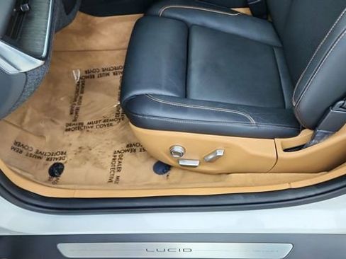 Used 2023 Lucid Air Touring image 33