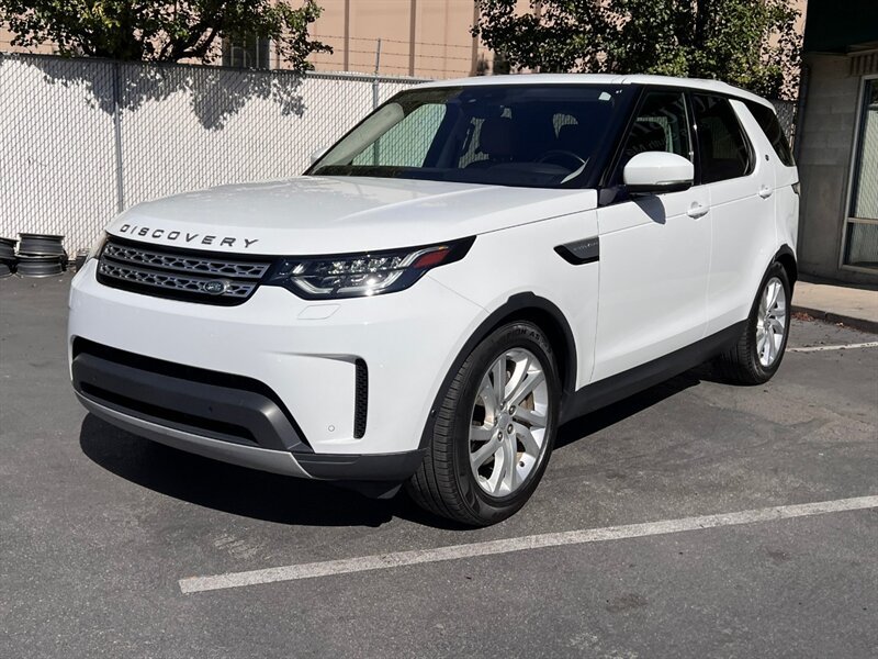 Used 2019 Land Rover Discovery HSE AWD/4WD image 3