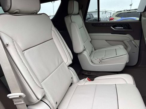 New 2026 GMC Yukon Denali w/ Denali Reserve Package image 19