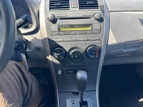 Used 2009 Toyota Corolla FWD image 36