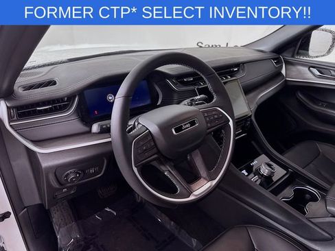 New 2025 Jeep Grand Cherokee Limited w/ Trailer Tow Package image 9