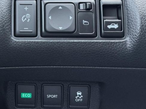 Used 2015 Nissan Sentra S FWD image 22