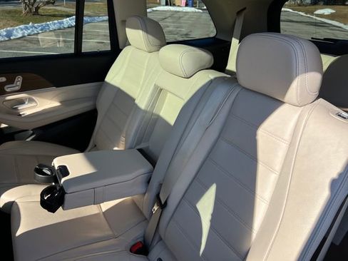 Used 2021 Mercedes-Benz GLS 450 GLS 450 image 25