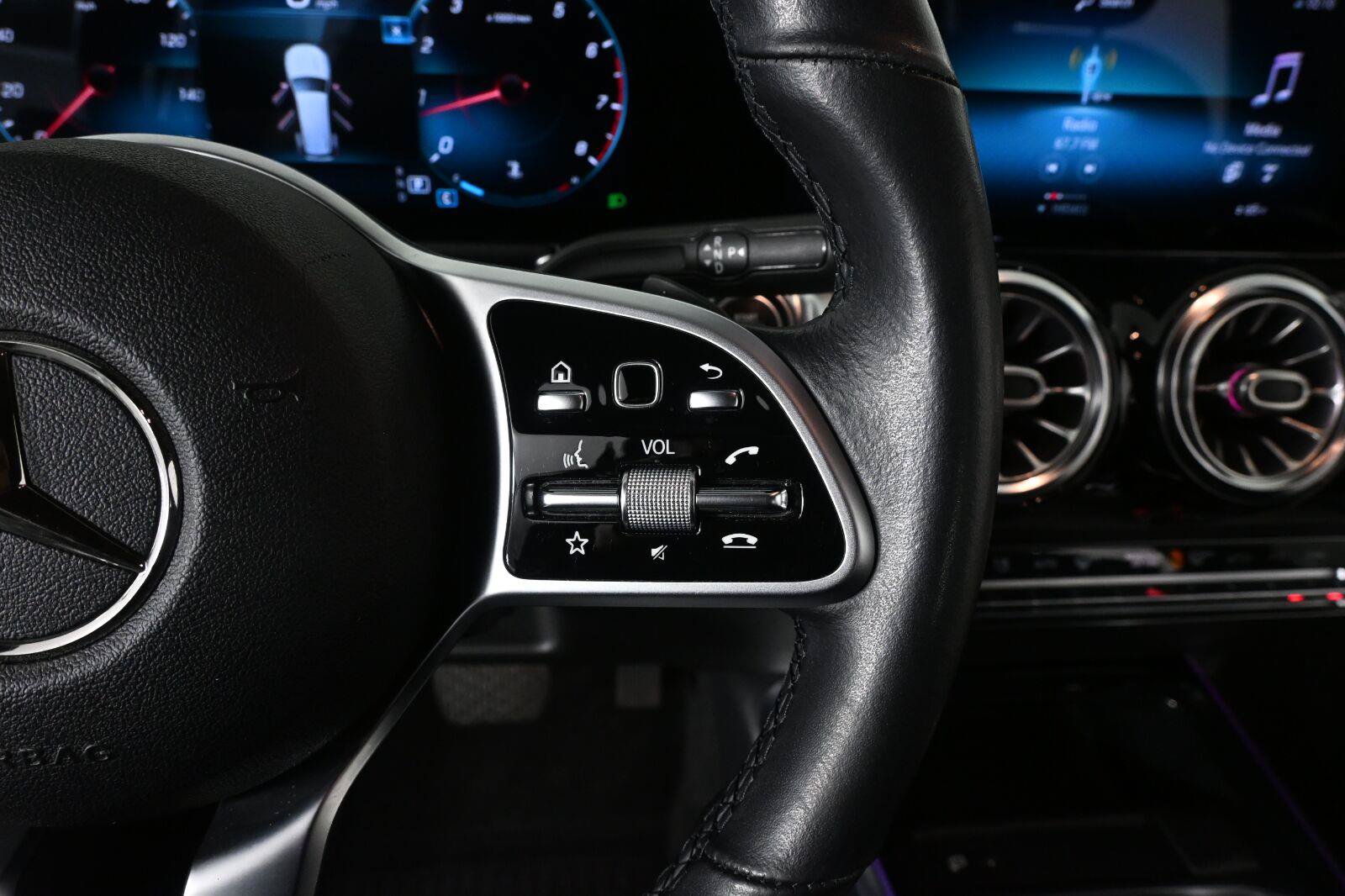 Certified 2021 Mercedes-Benz GLB 250 image 11