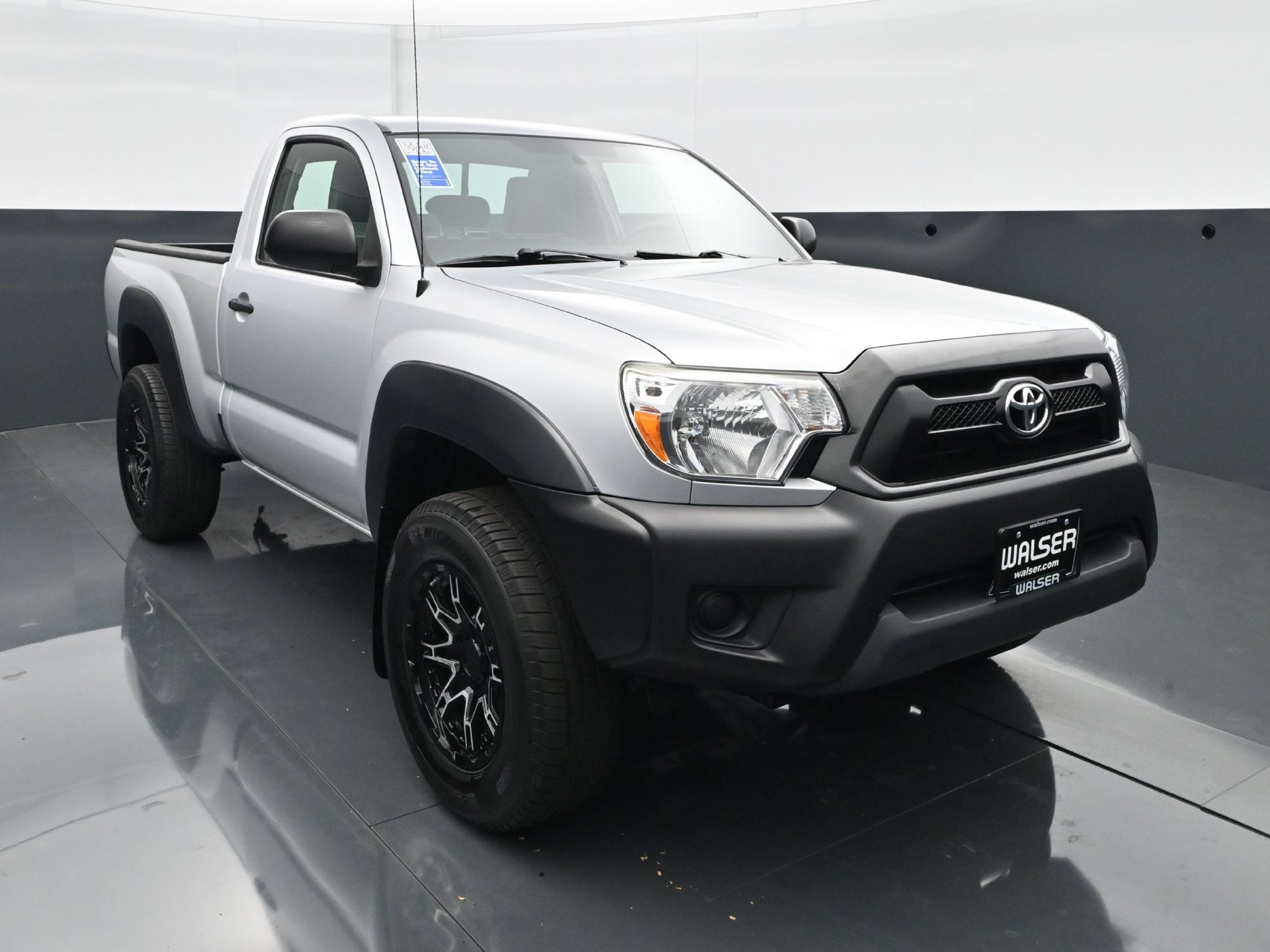Used 2012 Toyota Tacoma 4x4 Regular Cab image 11