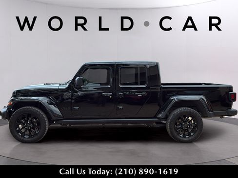 Used 2025 Jeep Gladiator Sport AWD/4WD image 12