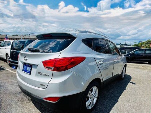 Used 2011 Hyundai Tucson GLS AWD/4WD image 11