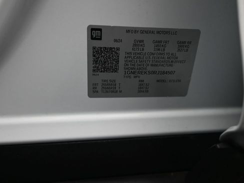Used 2024 Chevrolet Traverse LS FWD image 11