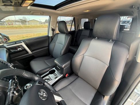 Used 2023 Toyota 4Runner SR5 Premium image 10