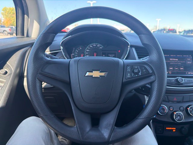 Used 2021 Chevrolet Trax LS AWD/4WD image 30