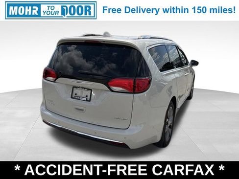Used 2019 Chrysler Pacifica Limited w/ Advanced Safetytec Group FWD image 6