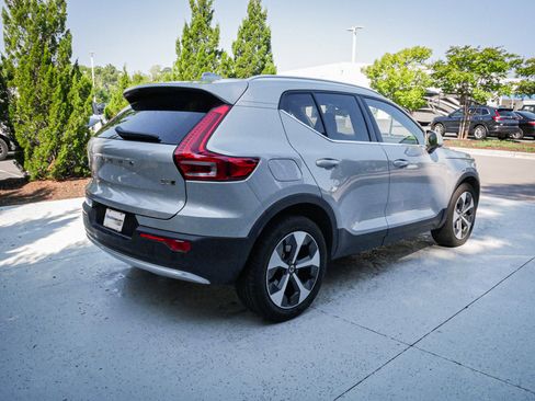 Used 2025 Volvo XC40 B5 Plus AWD/4WD image 11
