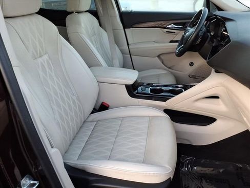 Used 2022 Buick Envision Avenir w/ Technology Package II image 26