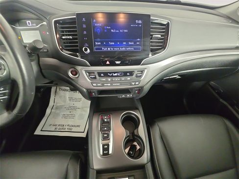 Used 2023 Honda Ridgeline RTL image 11