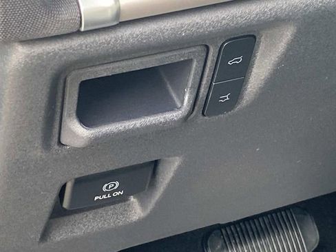 New 2025 Ford Expedition Active image 15