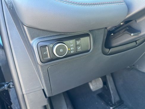 New 2026 Ford Explorer Active w/ Active Comfort Package image 16