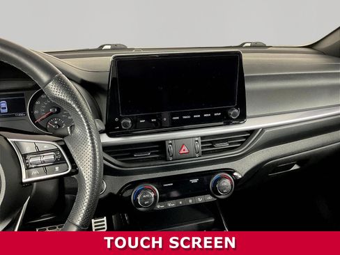 Used 2023 Kia Forte GT-Line w/ GT-Line Technology Package FWD image 9
