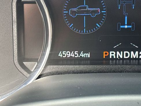 Used 2022 Ford F250 Lariat w/ Black Appearance Package image 12