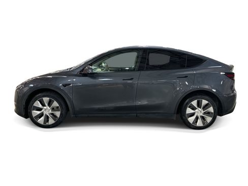 Certified 2023 Tesla Model Y Long Range AWD/4WD image 3