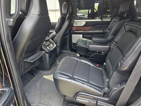 Used 2020 Lincoln Navigator Reserve w/ Luxury Package AWD/4WD image 16