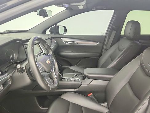 Used 2022 Cadillac XT5 Luxury w/ LPO, Floor Liner Package image 15