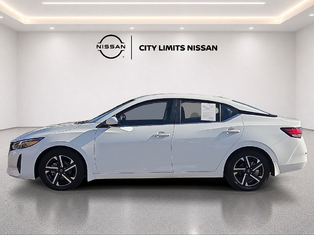 Used 2024 Nissan Sentra SV FWD image 3