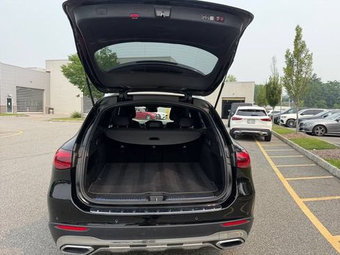 Used 2023 Mercedes-Benz GLC 300 4MATIC image 10
