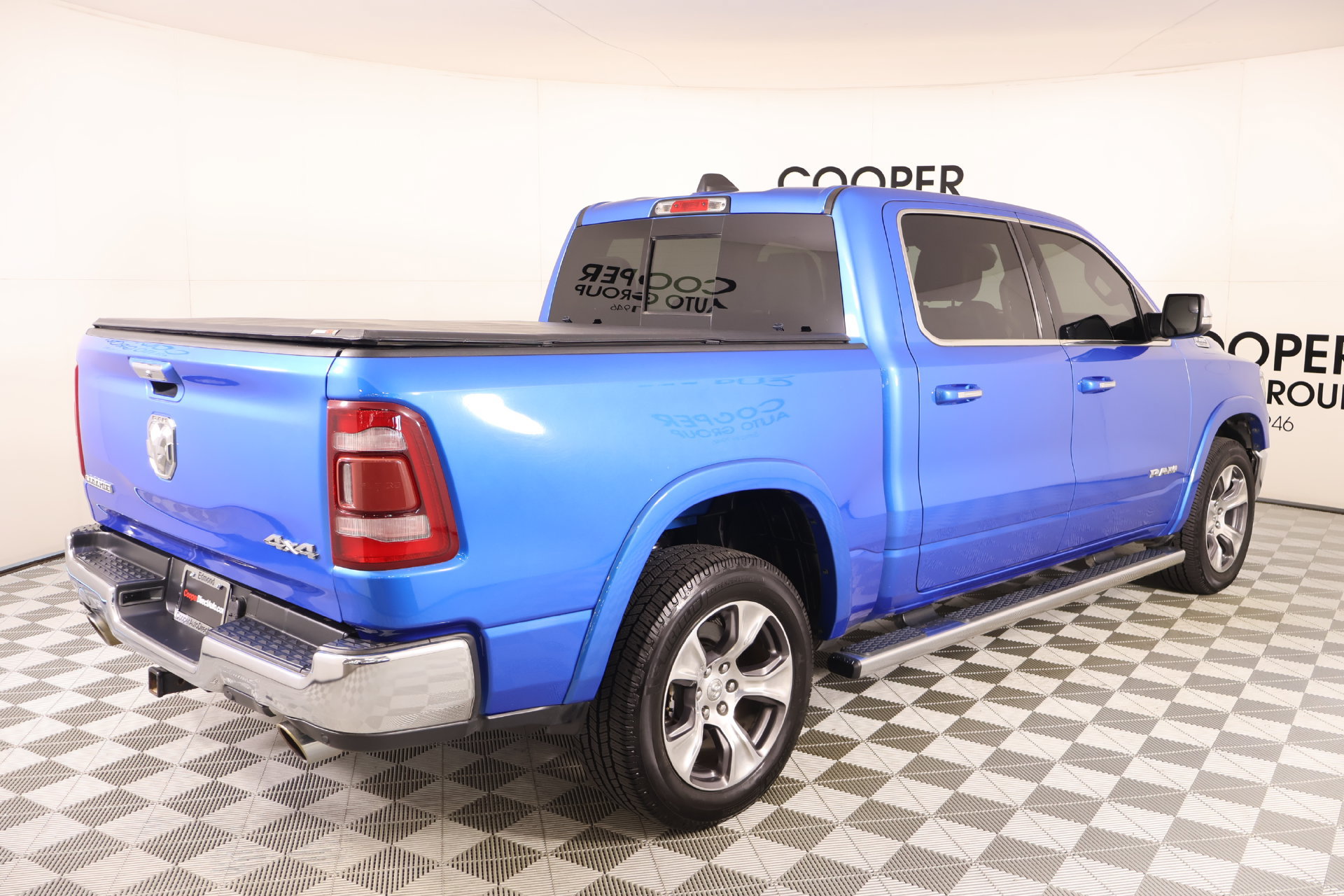 Used 2020 RAM 1500 Laramie AWD/4WD image 20