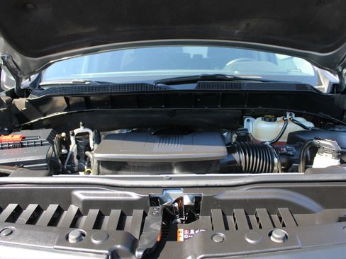 Used 2025 Chevrolet Silverado 1500 LT RWD image 32