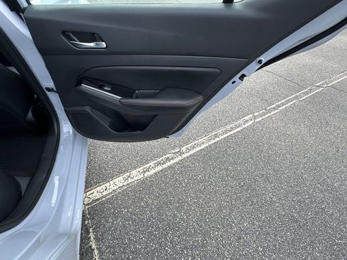 Used 2025 Nissan Altima 2.5 SR image 16