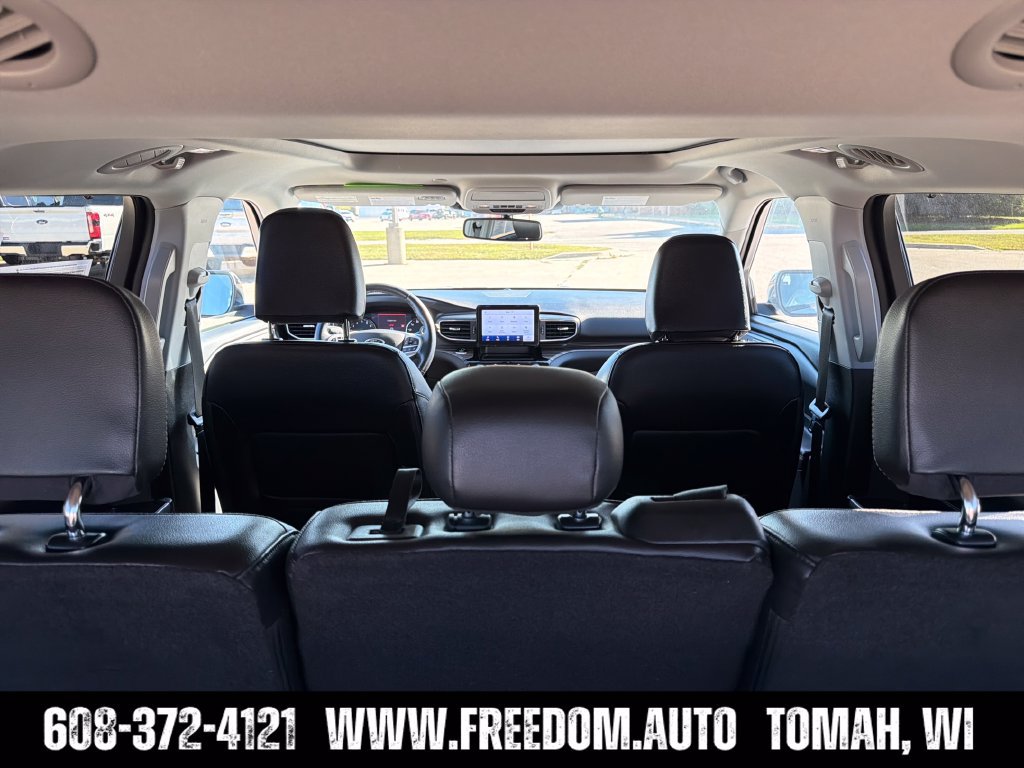 Used 2021 Ford Explorer Limited w/ Equipment Group 301A AWD/4WD image 30