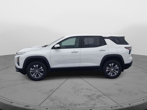 New 2026 Chevrolet Equinox LT w/ Convenience Package II image 2