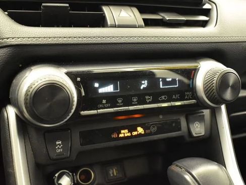 Used 2023 Toyota RAV4 LE image 33