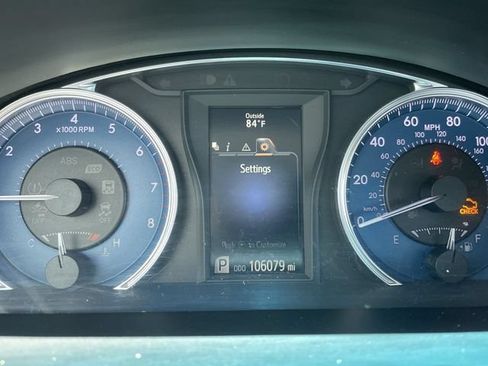 Used 2017 Toyota Camry LE FWD image 15