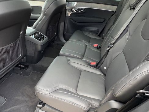 New 2026 Volvo XC90 B6 Ultra w/ Lounge Package image 21