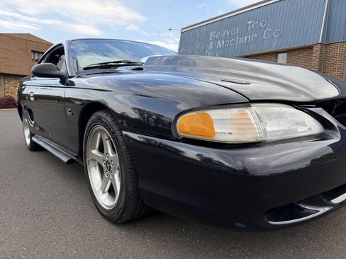 Used 1994 Ford Mustang GT RWD image 6