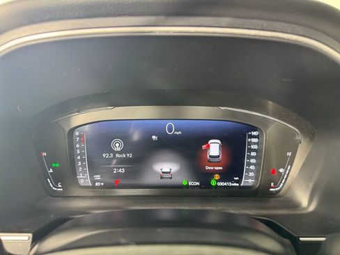 Used 2025 Honda Pilot Elite image 24