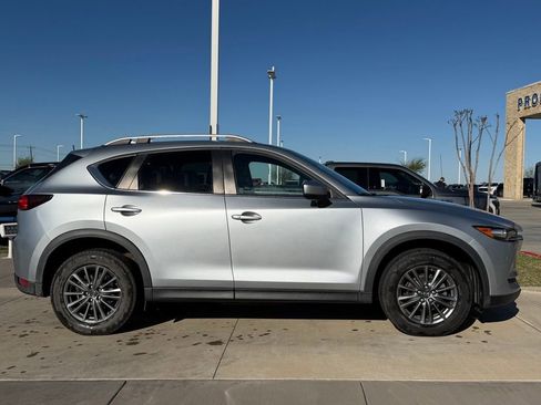 Used 2017 MAZDA CX-5 Touring image 17