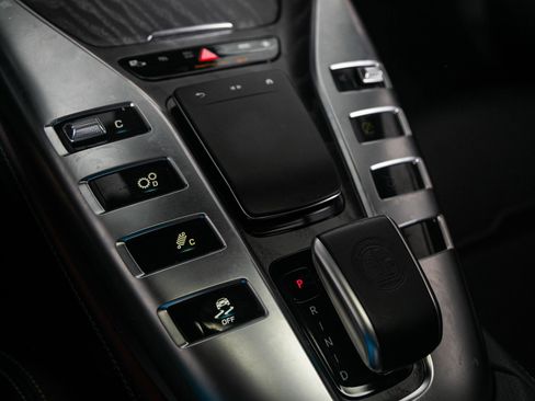 Used 2022 Mercedes-Benz AMG GT 43 image 49
