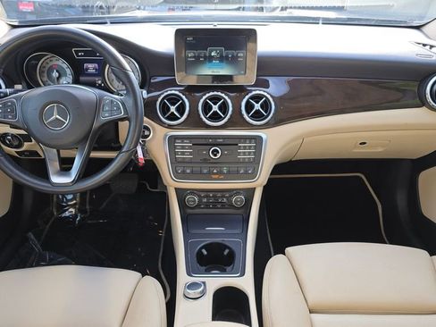 Used 2016 Mercedes-Benz GLA 250 4MATIC image 18