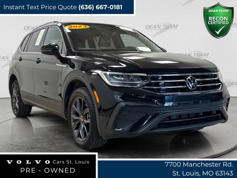 Used 2023 Volkswagen Tiguan SE AWD/4WD image 1
