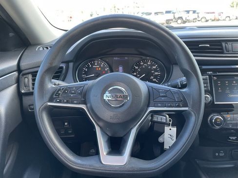 Certified 2018 Nissan Rogue S image 13