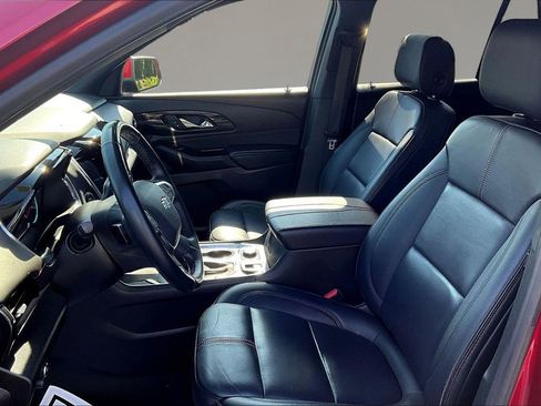 Used 2023 Chevrolet Traverse RS AWD/4WD image 21